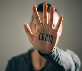 Omofobia interiorizzata: quando accettarsi non è facile