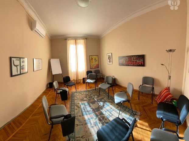 Lo studio di Milano - La stanza della terapia di gruppo