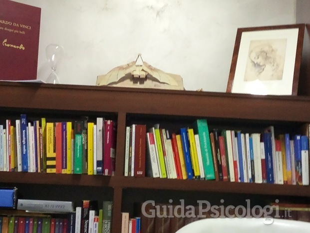 Studio Cataldo, particolare libreria