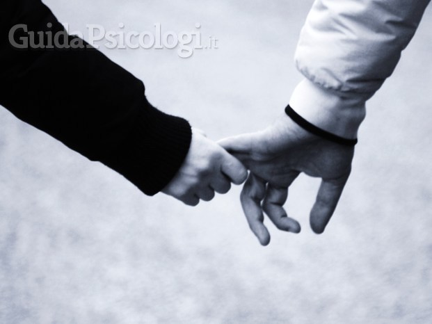 La coppia: camminiamo mano nella mano...
