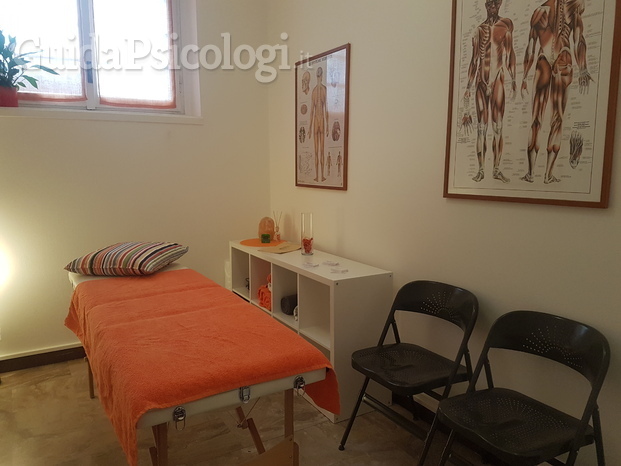 stanza massaggi-osteopatia